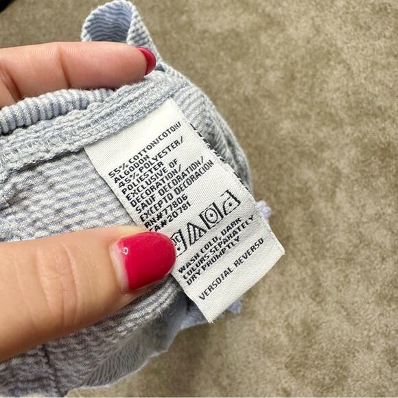 Tommy Hilfiger Y2K Seersucker Cargo Blue White Striped Capris Size 8 - Picture 6 of 7